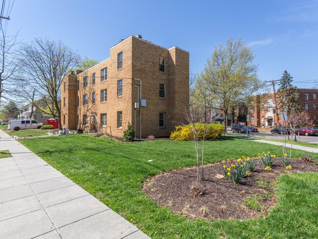 Brighton Apartments in Washington, DC - Building Photo - Building Photo