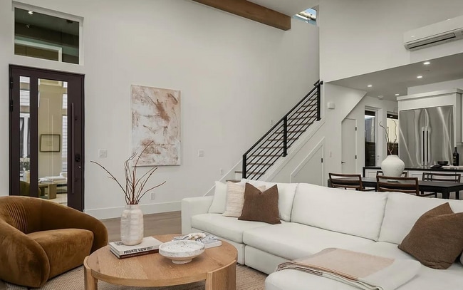 421 14th Ave W in Kirkland, WA - Building Photo - Building Photo