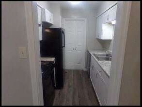 1813 Sanford Dr in Little Rock, AR - Building Photo - Building Photo