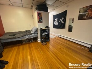 879 Beacon St, Unit 10 in Boston, MA - Foto de edificio - Building Photo