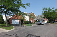 Tuttle's Grove Apartments in Dublin, OH - Foto de edificio - Building Photo