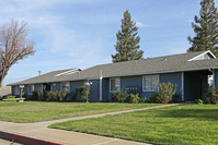 Silver Birch Apartments in Huron, CA - Foto de edificio - Building Photo