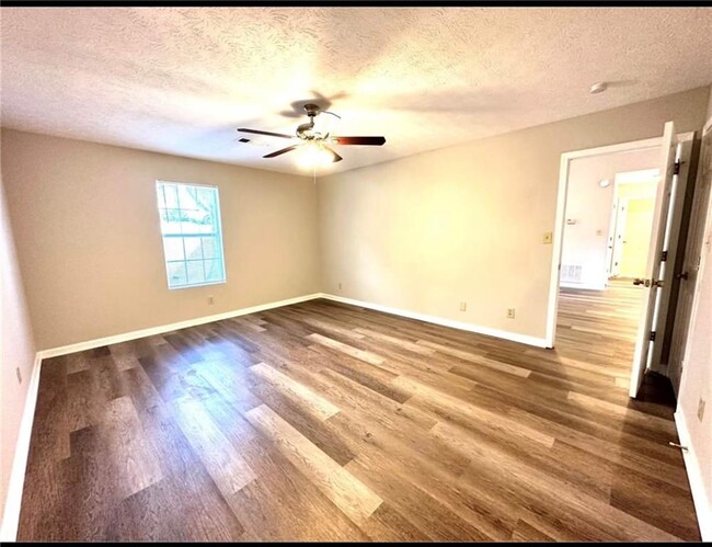 property at 9161 Fairway Ct