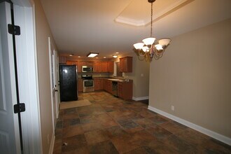 9008 Landon Ln, Unit 9010 in Richmond, KY - Building Photo - Building Photo