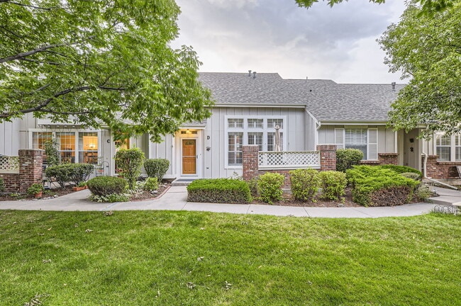 property at 2980 W Long Dr