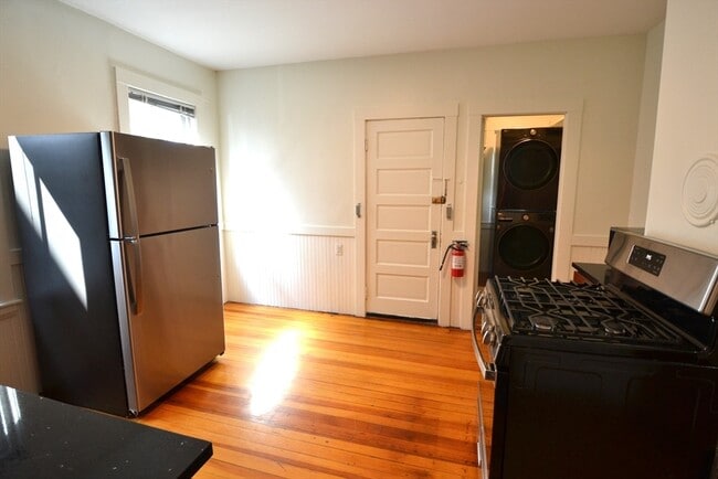 82 Montebello Rd in Boston, MA - Building Photo - Building Photo