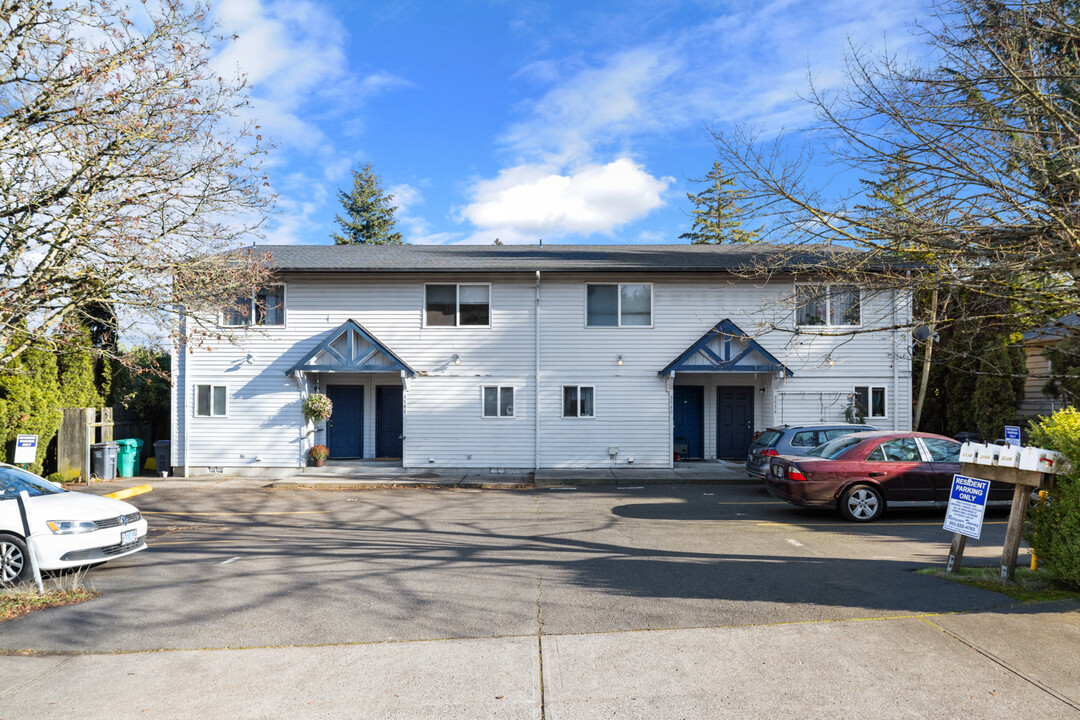 3534 NE 102nd Ave in Portland, OR - Building Photo