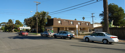 Normandy Apartments in Oceanside, CA - Foto de edificio - Building Photo