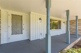 1574 Old Spring House Ln in Dunwoody, GA - Building Photo - Building Photo