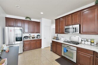 1130 Glenwood Canyon Ln in Houston, TX - Building Photo - Building Photo