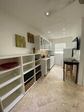 635 8th St in Miami Beach, FL - Foto de edificio - Building Photo