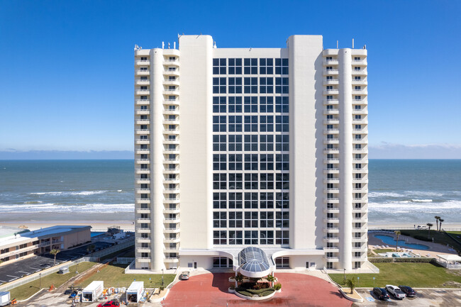 The Peninsula Condominium in Daytona Beach Shores, FL - Building Photo - Building Photo