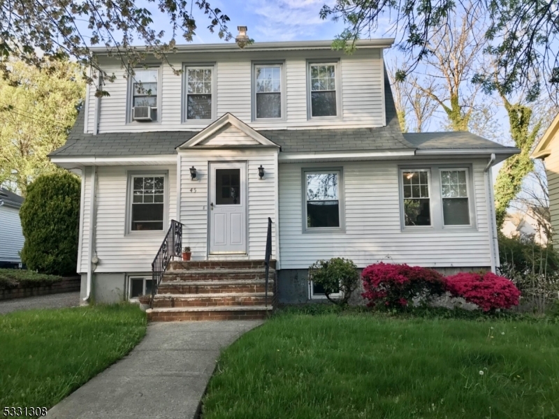 45 Cypress St in Millburn, NJ - Building Photo