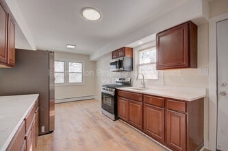 18634 Bernadine St in Lansing, IL - Building Photo - Building Photo