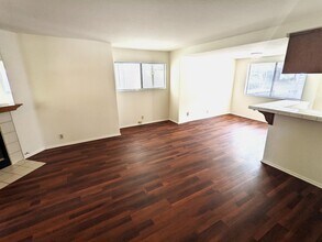 279 E Glenarm St in Pasadena, CA - Building Photo - Building Photo