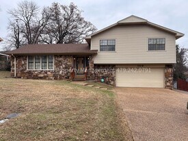 106 Oak St in Arkoma, OK - Building Photo
