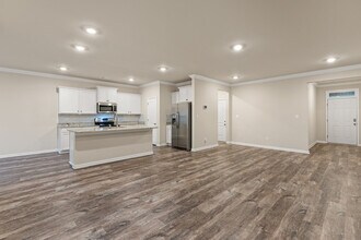 300 Dinner Tree Sq in Huntsville, AL - Building Photo - Building Photo
