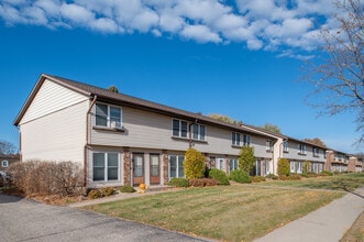 Valley View Townhomes in Onalaska, WI - Foto de edificio - Building Photo