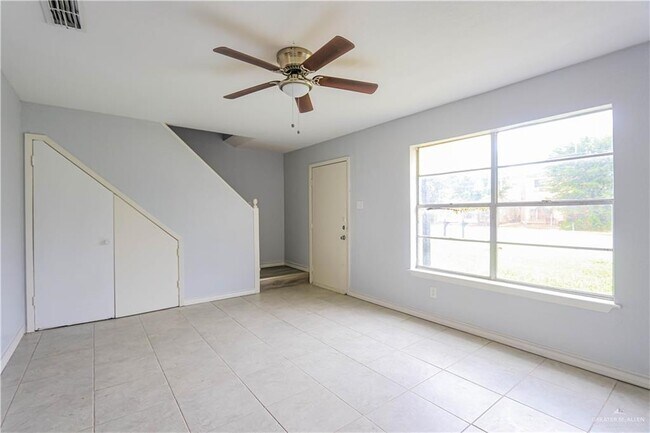 720 E Sugarcane Dr in Weslaco, TX - Building Photo - Building Photo
