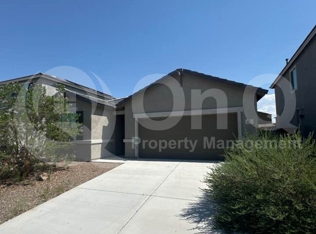 property at 975 W Calle Monte Lindo
