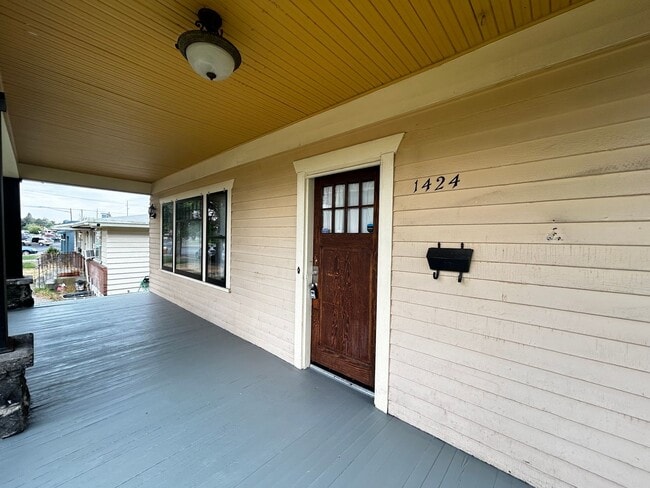 1424 W Montgomery Ave in Spokane, WA - Building Photo - Building Photo