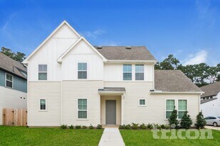 9835 Willow Creek Commerce Dr in Tomball, TX - Building Photo