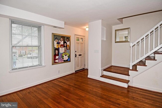 property at 2829 S Abingdon St