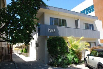 1953 Overland Avenue, in Los Angeles, CA - Foto de edificio - Building Photo