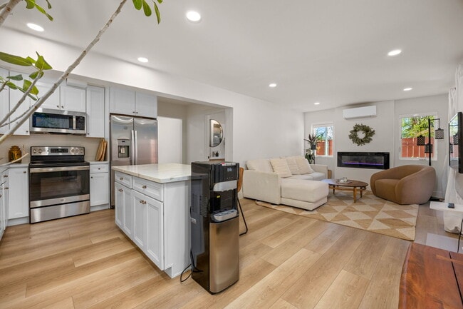 810 California St in Oceanside, CA - Building Photo - Building Photo