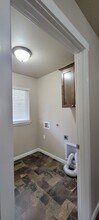 331 NW Pacific Hills Dr in Willamina, OR - Building Photo - Building Photo