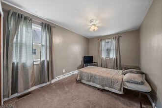 706 Boesel Ave in Manville, NJ - Building Photo - Building Photo