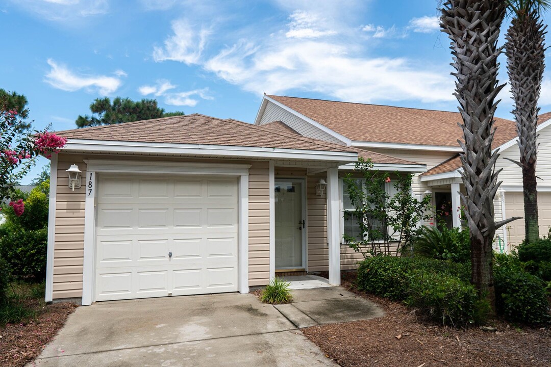 187 Park Pl in Panama City Beach, FL - Building Photo