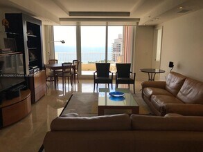 781 Crandon Blvd in Key Biscayne, FL - Building Photo - Building Photo