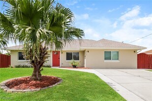 4312 13th St SW in Lehigh Acres, FL - Building Photo