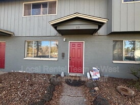 609 W Dale Ave in Flagstaff, AZ - Building Photo
