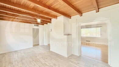 2212 E La Mirada St in Tucson, AZ - Building Photo - Building Photo