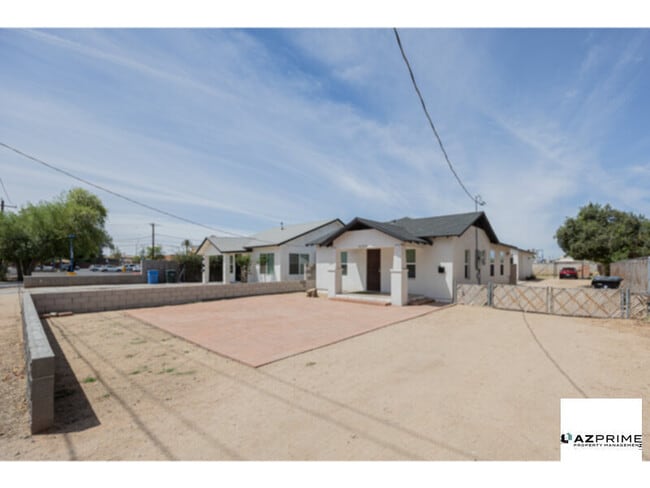 property at 4130 N Longview Ave