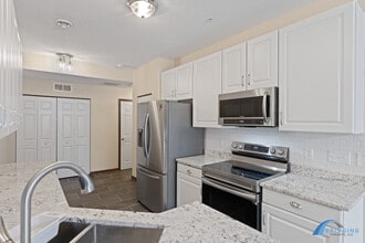 5050 Holly Ln N in Plymouth, MN - Building Photo - Building Photo