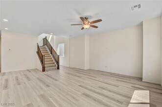 8929 Pebble Sand St in Las Vegas, NV - Building Photo - Building Photo
