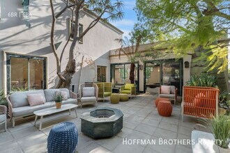 9213 Warbler Pl in Los Angeles, CA - Building Photo - Building Photo