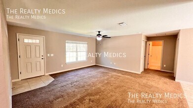 154 Guava Terrace in Ocklawaha, FL - Building Photo - Building Photo