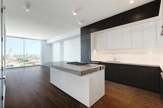 313 W 17th St in Austin, TX - Building Photo - Building Photo