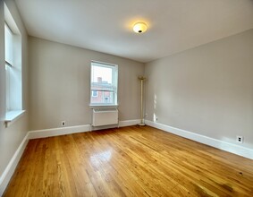 4 Dunning Way, Unit 119 in Boston, MA - Building Photo - Building Photo