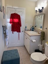 11602 Lull St, Unit Duplex in Los Angeles, CA - Building Photo - Building Photo
