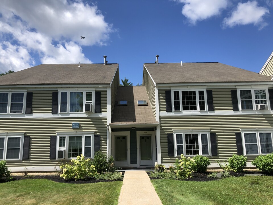 514 Springbrook Cir, Unit 514 SpringBrook Circle in Portsmouth, NH - Building Photo