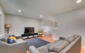 6405 Parkview Ln in Omaha, NE - Building Photo - Building Photo