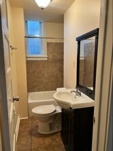 8360 S Mackinaw Ave in Chicago, IL - Building Photo - Building Photo
