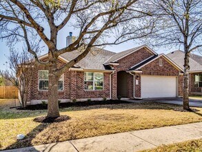 9605 Pasatiempo Dr in Austin, TX - Building Photo - Building Photo