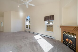 35 E Ridge Ct in Parachute, CO - Building Photo - Building Photo