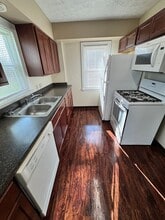 625 Churchill Rd in Girard, OH - Building Photo - Building Photo